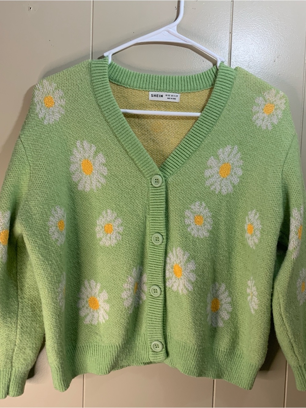 SHEIN Women’s M Green Knit Cardigan V-Neck Button with white daisies Sweater